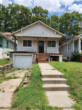 4139 Flora Avenue