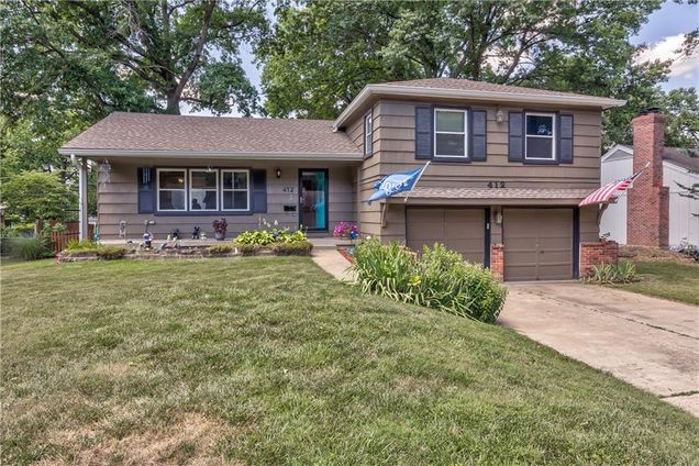 412 W 109th Street Kansas City, MO House Active - Photo 1 of 32. Opens carousel modal
