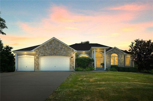 604 Twin Brook Drive