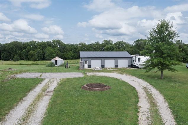 17752 203rd Street Tonganoxie, KS Plot of land Active - Photo 1 of 7. Opens carousel modal