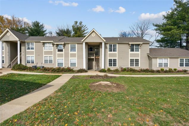 6 Sugarwood Court Unit 4 St Peters, MO Condo Active - Photo 1 of 22. Opens carousel modal