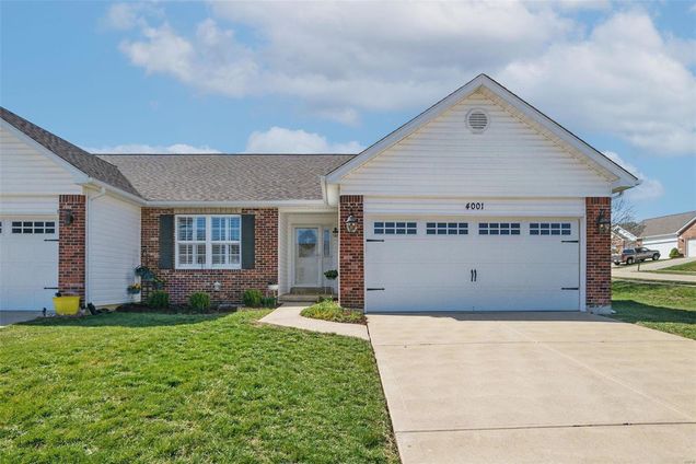 4001 Rocky Mound Drive Wentzville, MO Condo Active - Photo 1 of 31. Opens carousel modal