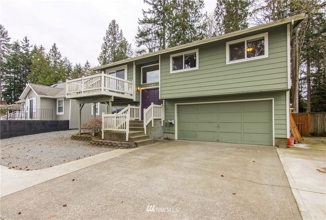 11314 W Ibberson Drive Everett, WA House Sold - Photo 1 of 25. Opens carousel modal