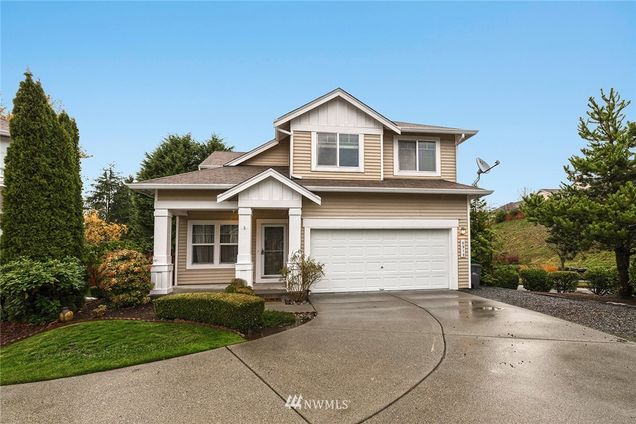 6919 135th Street SE Snohomish, WA Condo Sold - Photo 1 of 25. Opens carousel modal