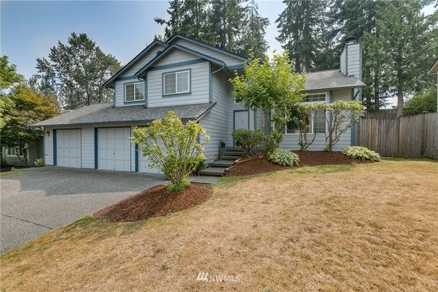 3102 135th Place SE MillCreek, WA House Sold - Photo 1 of 21. Opens carousel modal