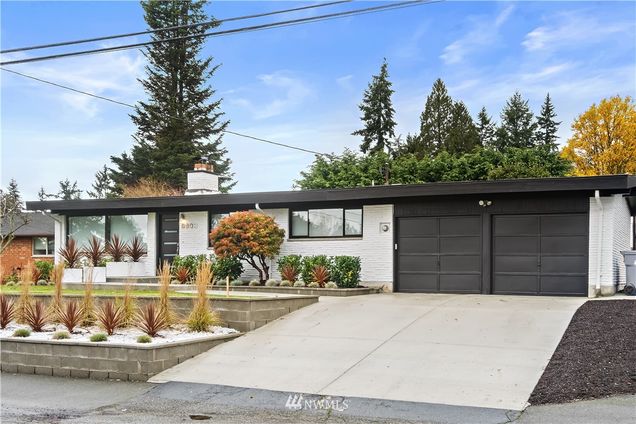 6903 192nd Place SW Lynnwood, WA House Sold - Photo 1 of 25. Opens carousel modal