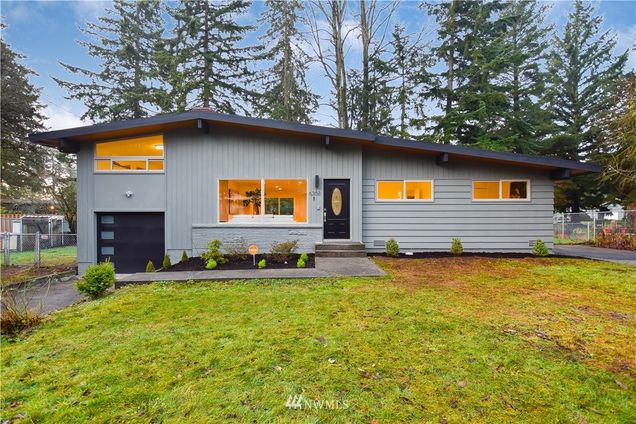 6308 Park Way Lynnwood, WA House Sold - Photo 1 of 30. Opens carousel modal
