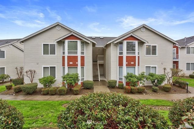 800 96th Avenue NE Unit H202 Lake Stevens, WA Condo Sold - Photo 1 of 14. Opens carousel modal