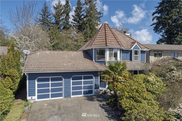 17407 54th Place W Lynnwood, WA House Sold - Photo 1 of 26. Opens carousel modal