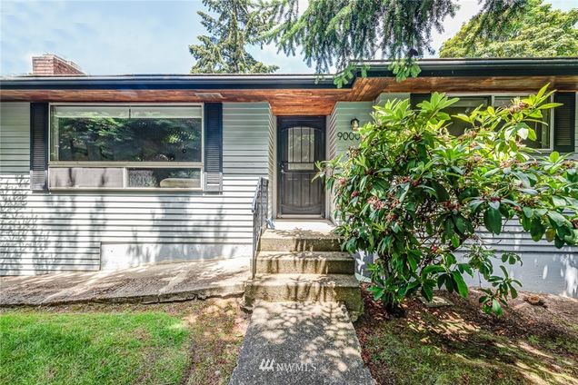 9000 SE 40th Street Mercer Island, WA House Sold - Photo 1 of 34. Opens carousel modal