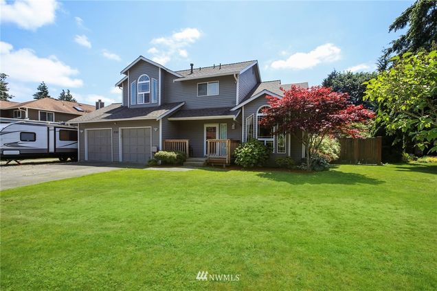 532 151st Place SW Lynnwood, WA House Sold - Photo 1 of 28. Opens carousel modal