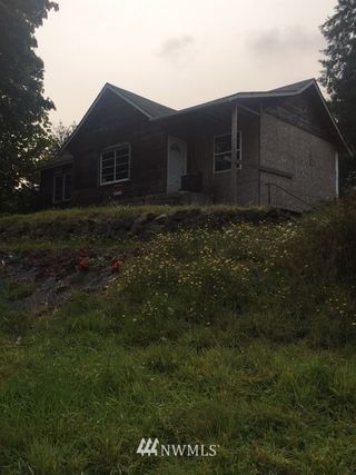 744 Seeley Street
