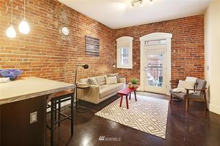 312 1st Avenue S Unit 4