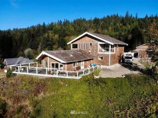 1908 Summit Lake Shore Road NW