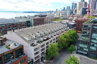 526 1st Avenue S Unit 401