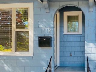 712 NE 40th Street