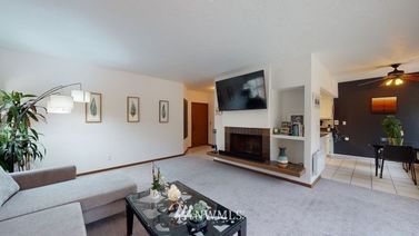 5801 Phinney Avenue N Unit 102