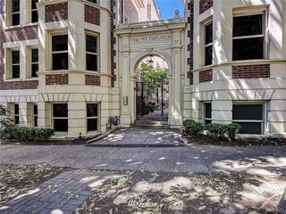 125 Warren Avenue N Unit M