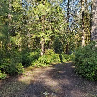 680 E Portage Road