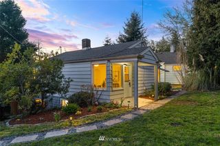 6407 Lake Washington Blvd SE