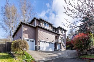 668 Blaine Court NE
