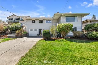 5612 Commercial Avenue