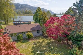 369 E Birnie Slough