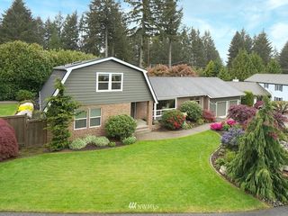 8917 49th Street W