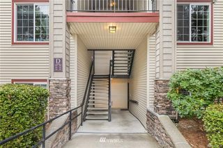 25025 SE Klahanie Boulevard Unit D105