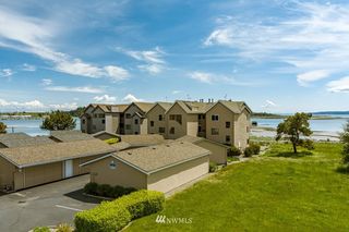 747 SE Bayshore Drive Unit 302