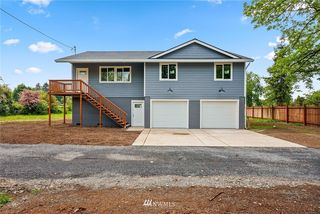 805 NW Oregon Avenue