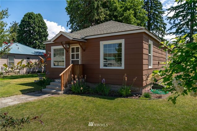 723 S Tonasket Avenue Tonasket, WA House Sold - Photo 1 of 27. Opens carousel modal