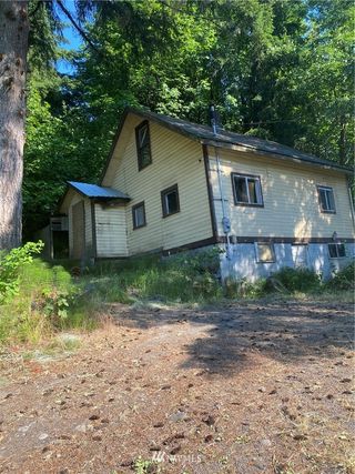 1379 Ferrier Road