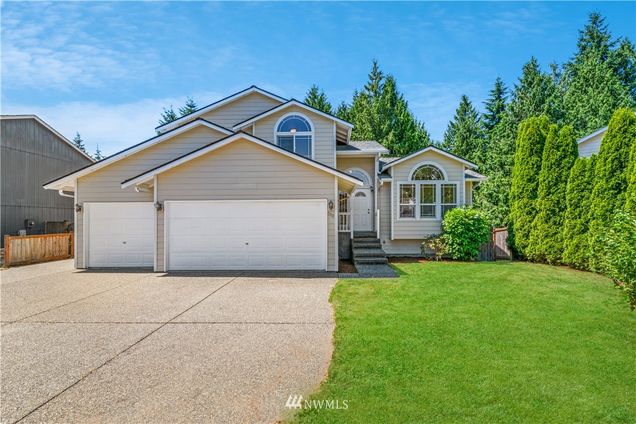329 79th Place SW Everett, WA House Sold - Photo 1 of 30. Opens carousel modal