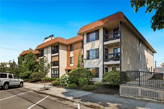 3207 Colby Avenue Unit 204