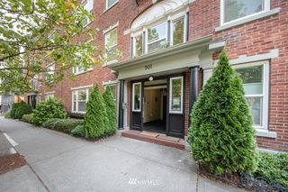 901 NE 43rd Unit 205