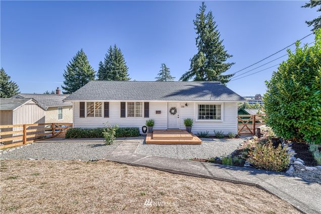 230 S Lafayette Avenue Bremerton, WA House Sold - Photo 1 of 37. Opens carousel modal