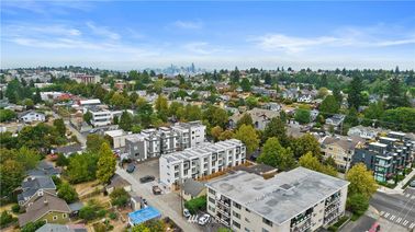 5439 California Avenue SW Unit E