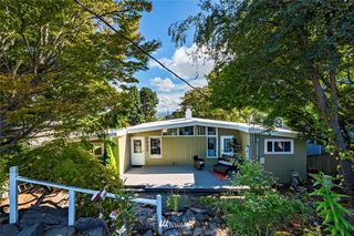 7932 8th Avenue SW