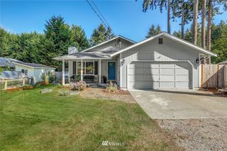 5018 Beverly Drive NE