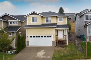 720 Courage Court SE