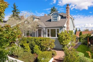 8234 15th Avenue NE