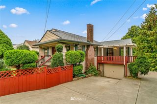8824 17th Avenue NE