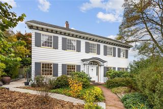 619 Laurel Dr