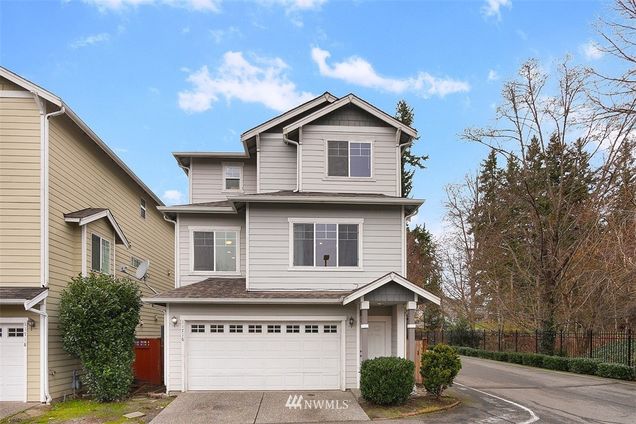 11716 13th Place W Everett, WA Townhouse Sold - Photo 1 of 19. Opens carousel modal
