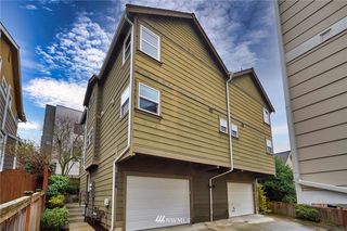 3806 Interlake Avenue N Unit B