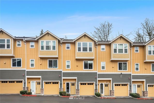 23000 NE 8th Street Unit F-3 Sammamish, WA Condo Sold - Photo 1 of 25. Opens carousel modal