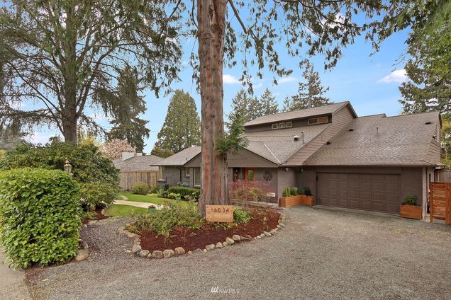 16034 37th Avenue NE Lake Forest Park, WA House Sold - Photo 1 of 24. Opens carousel modal