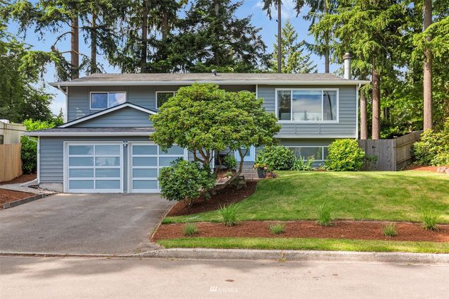 12414 NE 137th Place Kirkland, WA House Sold - Photo 1 of 37. Opens carousel modal