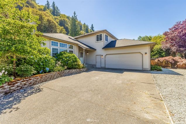 15601 SE 157th Street Renton, WA House Sold - Photo 1 of 35. Opens carousel modal
